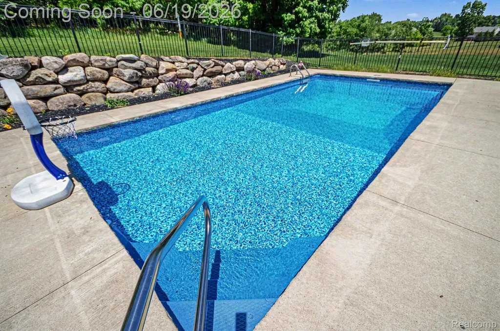 3455 N Quarry Creek Drive White Lake Charter Township MI 48383