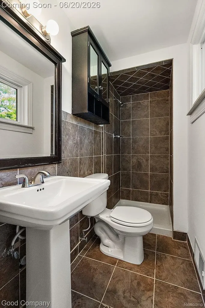 3026 Linwood Court Royal Oak City MI 48073