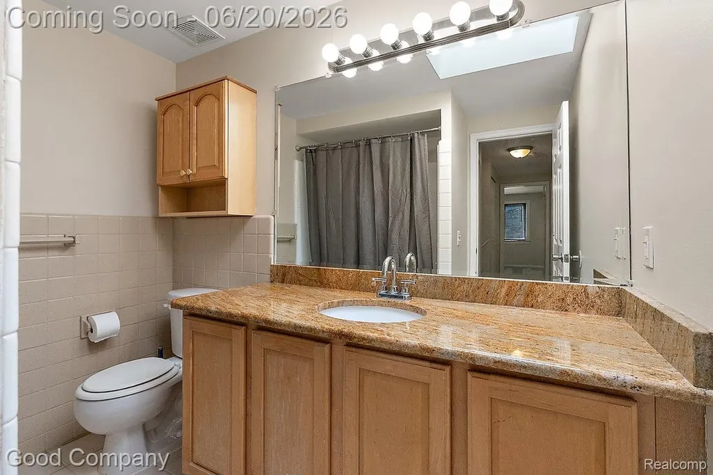 3026 Linwood Court Royal Oak City MI 48073