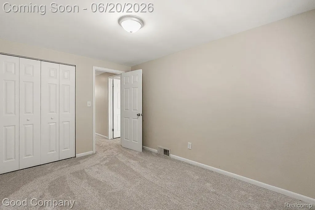 3026 Linwood Court Royal Oak City MI 48073