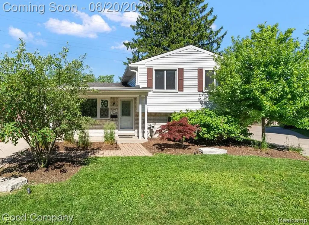 3026 Linwood Court Royal Oak City MI 48073