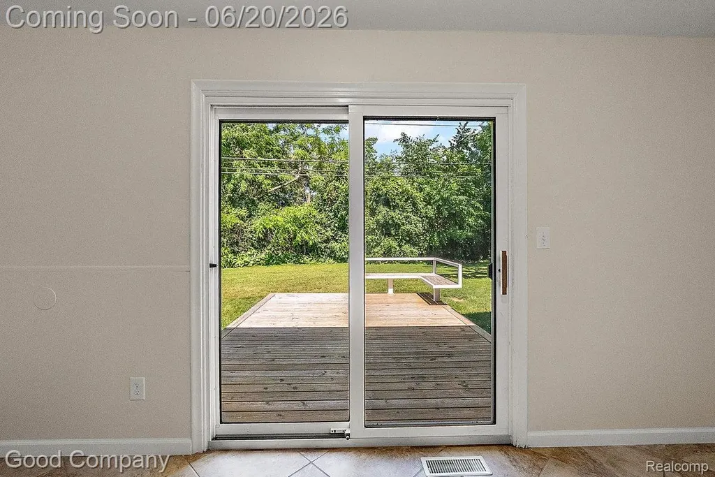 3026 Linwood Court Royal Oak City MI 48073
