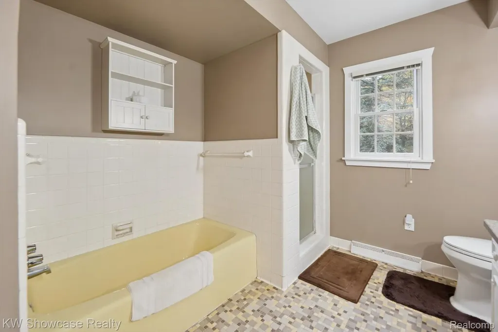 612 Sunrise Park Genoa Township MI 48843