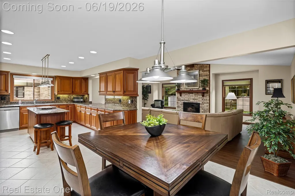 14522 Coulee Drive Sterling Heights City MI 48313
