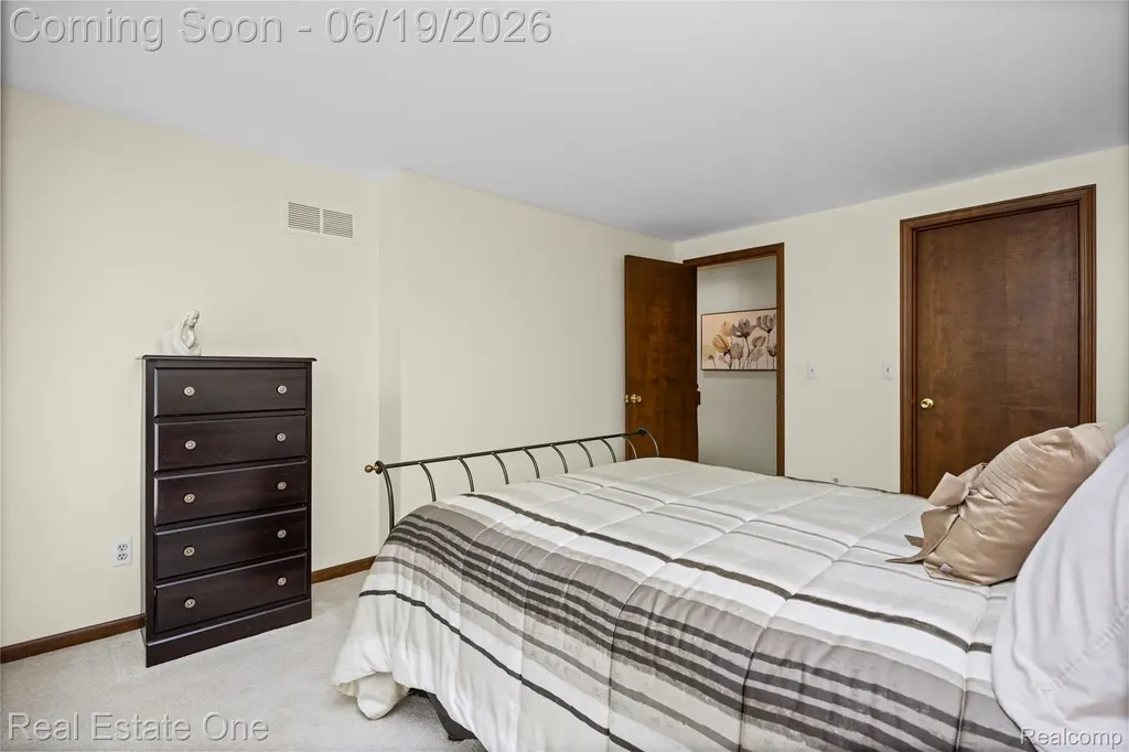 14522 Coulee Drive Sterling Heights City MI 48313
