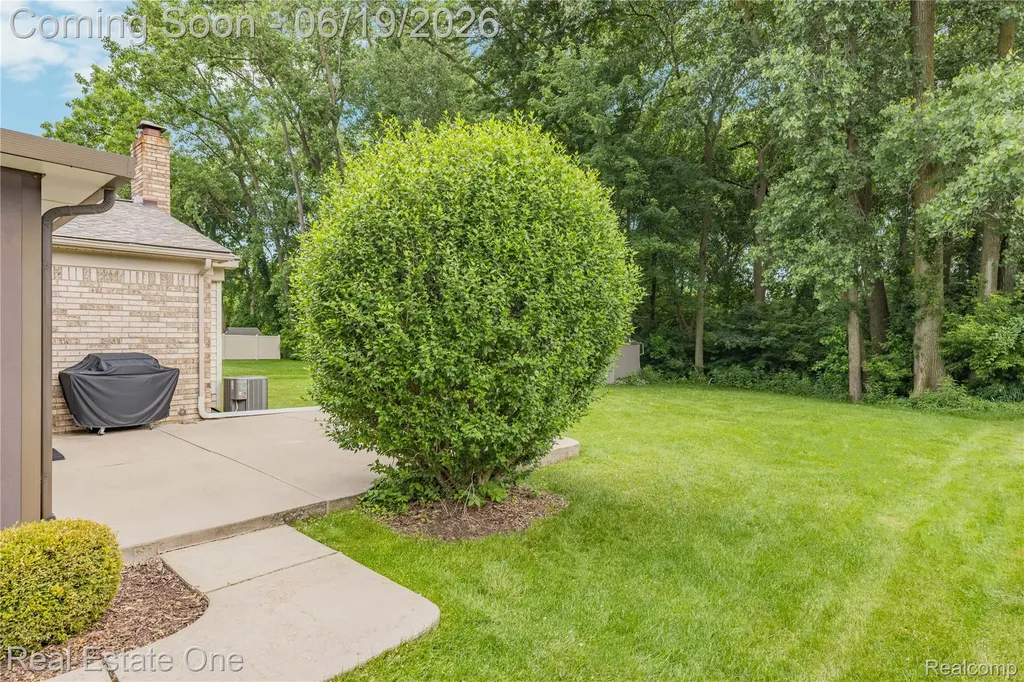 14522 Coulee Drive Sterling Heights City MI 48313