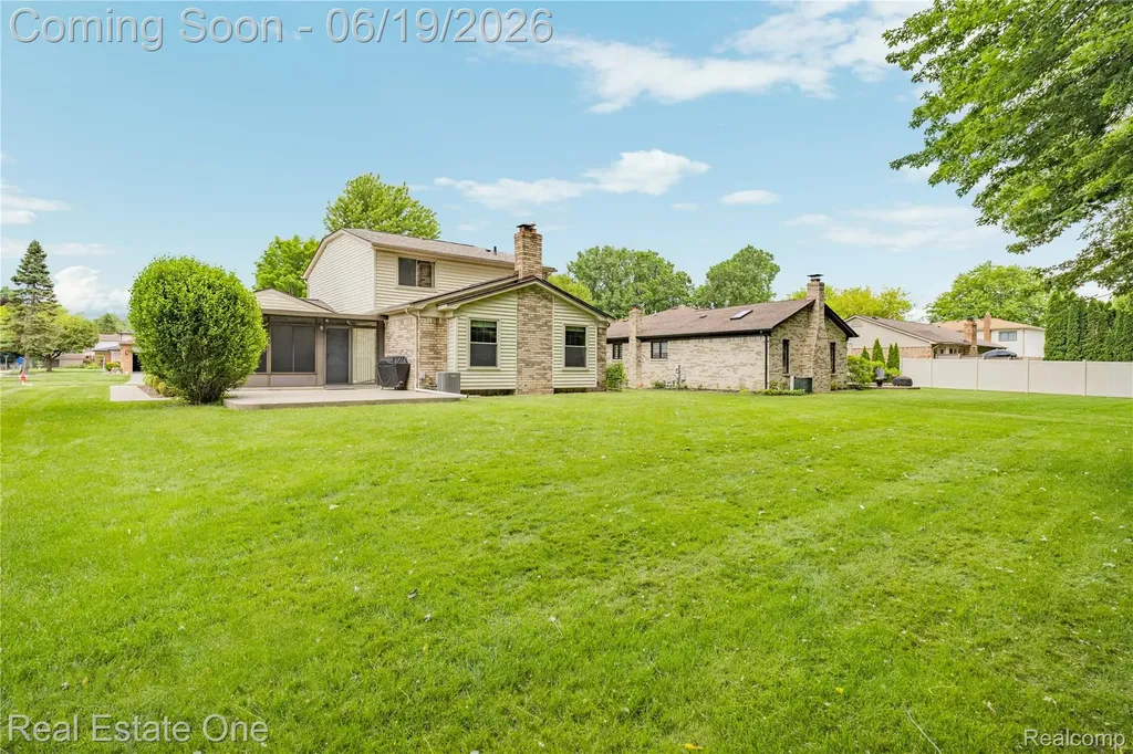 14522 Coulee Drive Sterling Heights City MI 48313