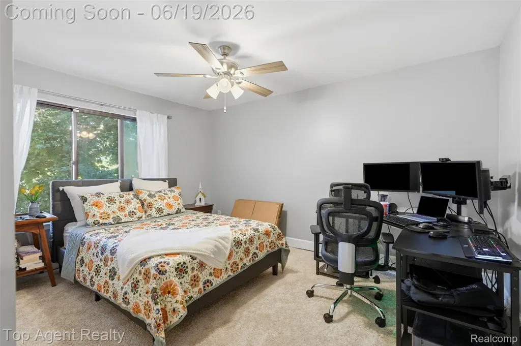 42374 Lochmoor Street Clinton Charter Township MI 48038