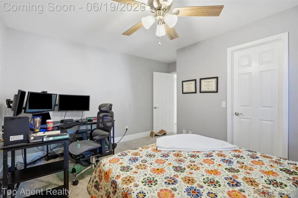 42374 Lochmoor Street Clinton Charter Township MI 48038