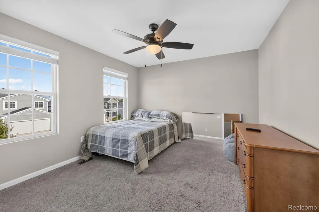 2845 Sycamore River Drive Handy Township MI 48836