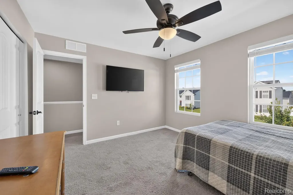 2845 Sycamore River Drive Handy Township MI 48836