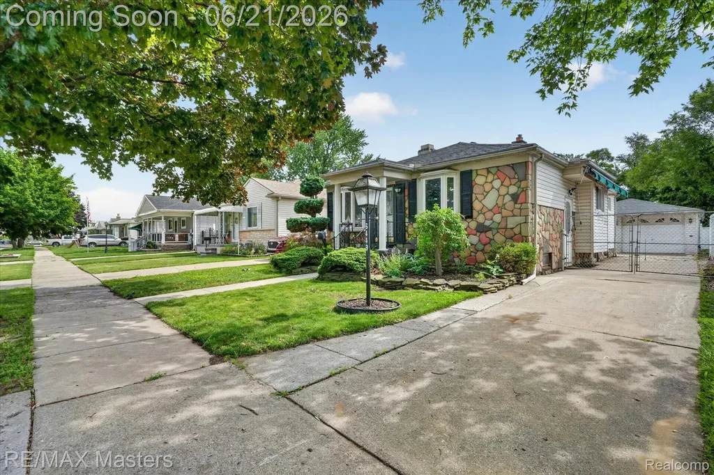 6449 Huron Street Taylor City MI 48180