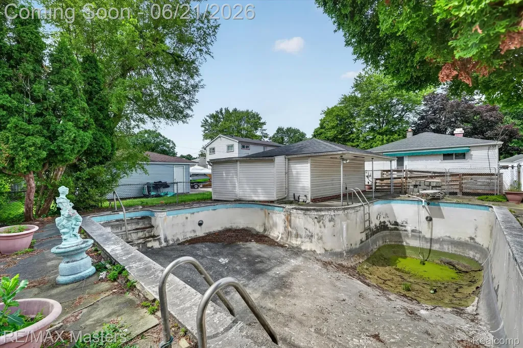 6449 Huron Street Taylor City MI 48180