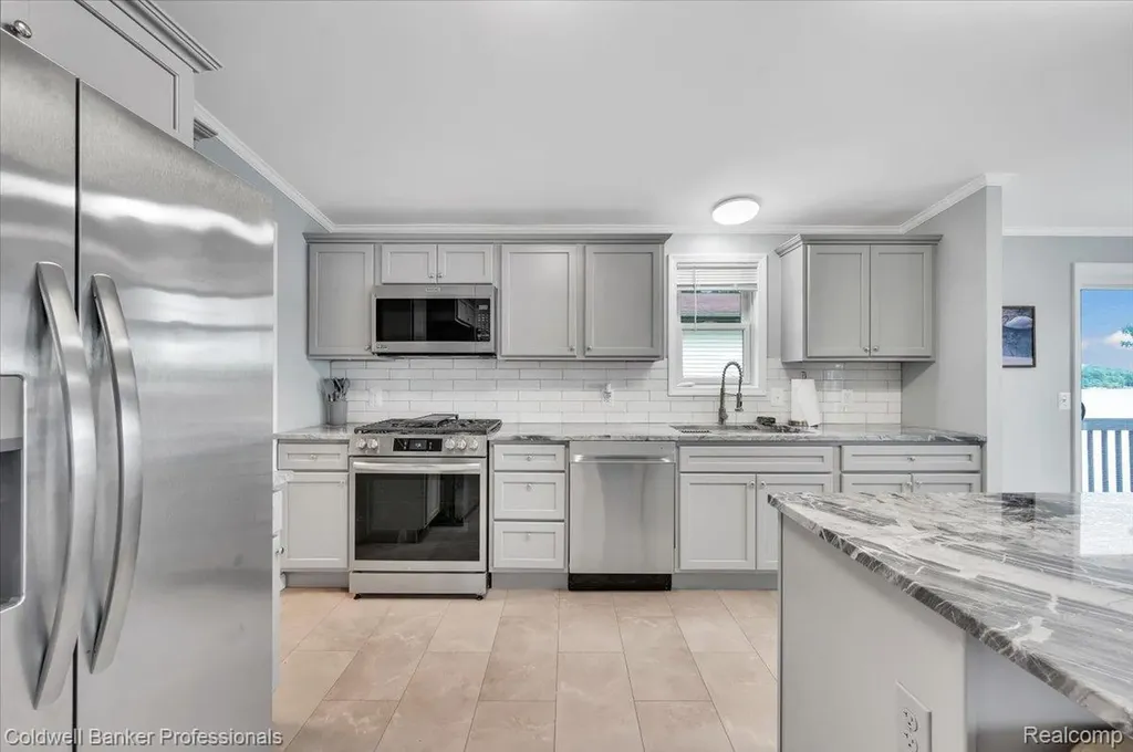 3782 S Shore Drive Elba Township MI 48446
