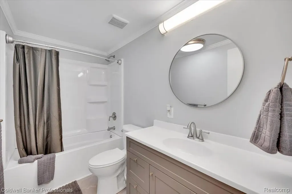 3782 S Shore Drive Elba Township MI 48446