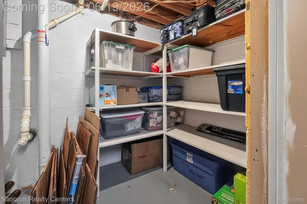 360 Woodland Drive Lyon Charter Township MI 48178