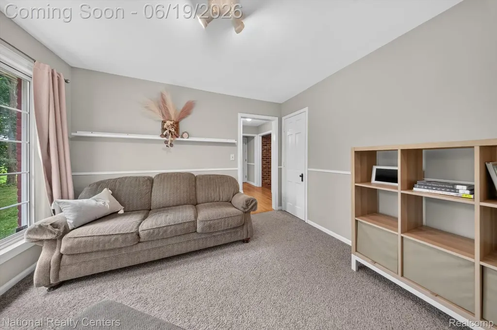 360 Woodland Drive Lyon Charter Township MI 48178