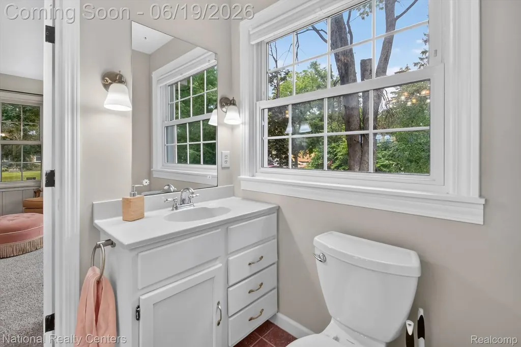360 Woodland Drive Lyon Charter Township MI 48178