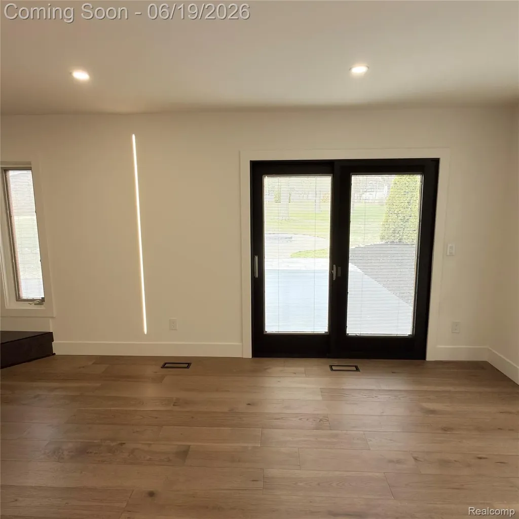 7275 Old Coach Trail Washington Township MI 48094