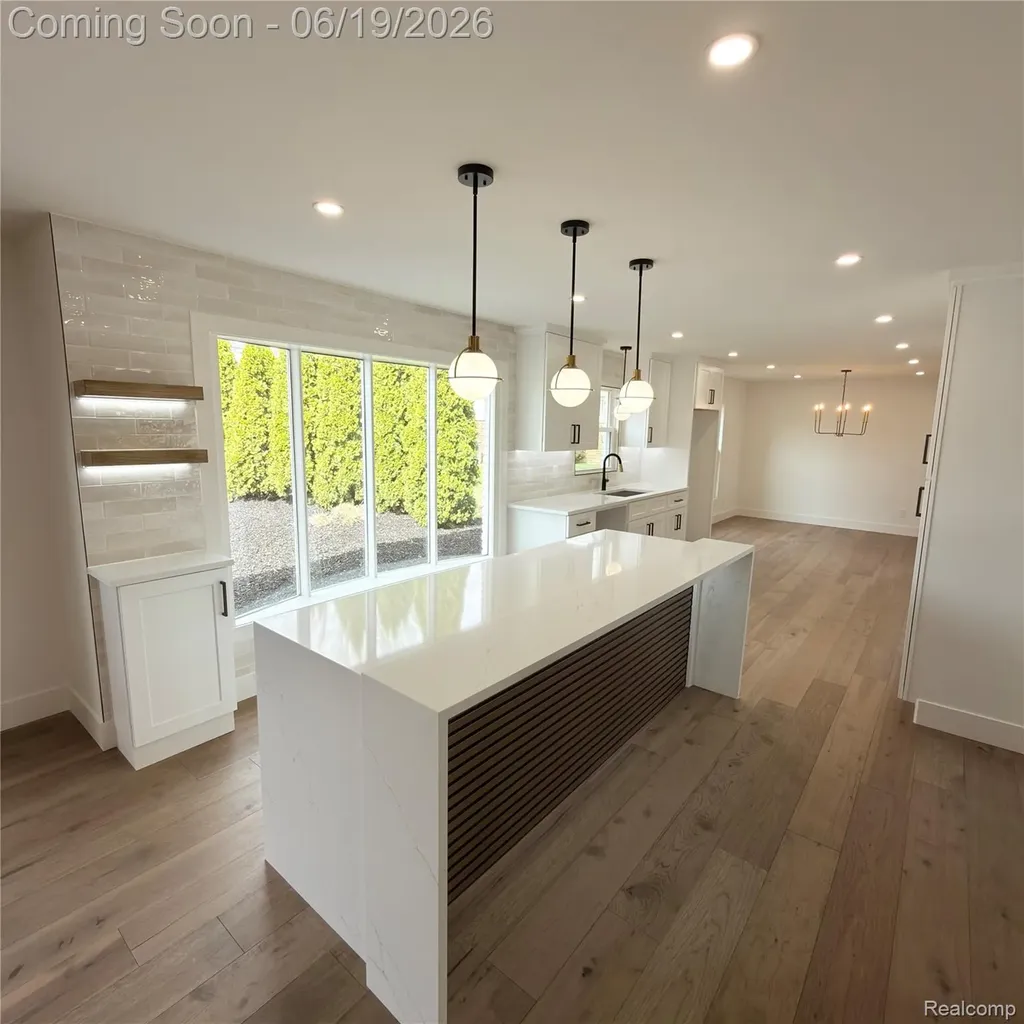 7275 Old Coach Trail Washington Township MI 48094