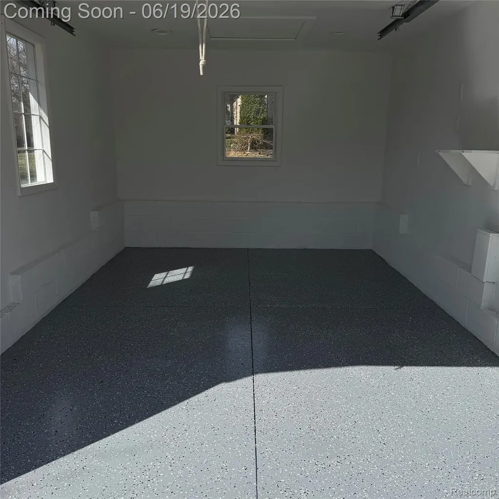 7275 Old Coach Trail Washington Township MI 48094