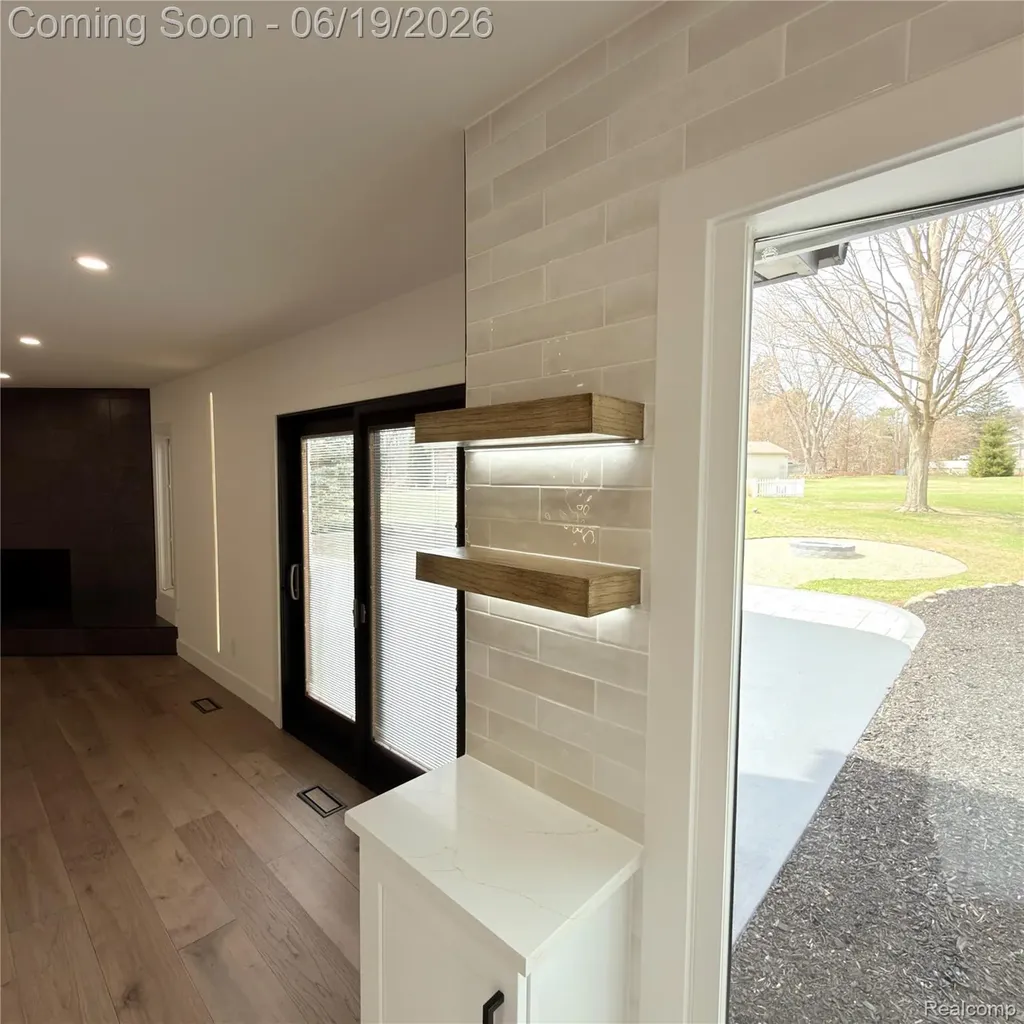 7275 Old Coach Trail Washington Township MI 48094