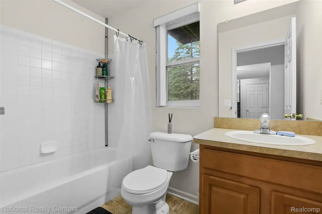 779 Red Run Drive Troy City MI 48085