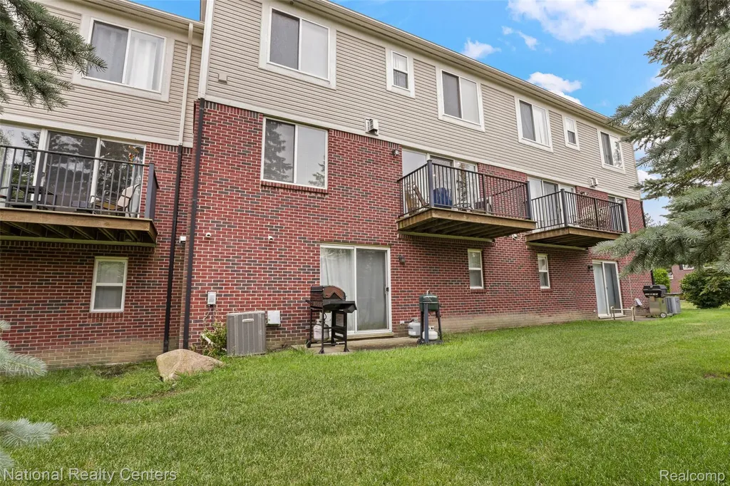 779 Red Run Drive Troy City MI 48085