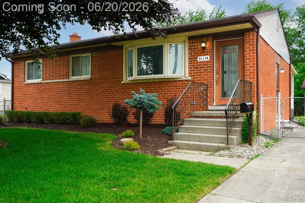 31114 Balmoral Street Garden City City MI 48135