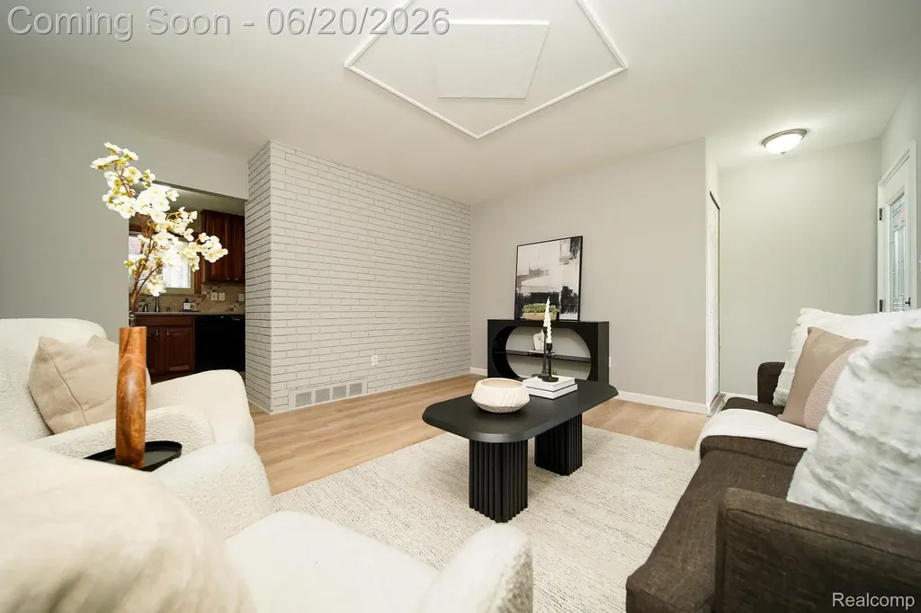 31114 Balmoral Street Garden City City MI 48135