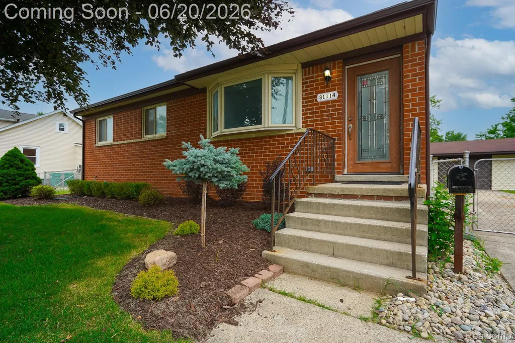 31114 Balmoral Street Garden City City MI 48135