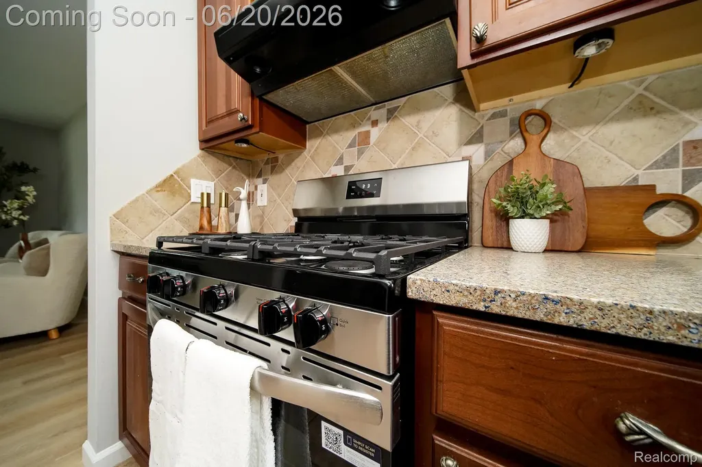 31114 Balmoral Street Garden City City MI 48135