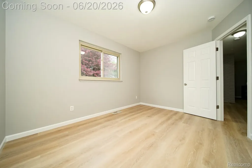 31114 Balmoral Street Garden City City MI 48135