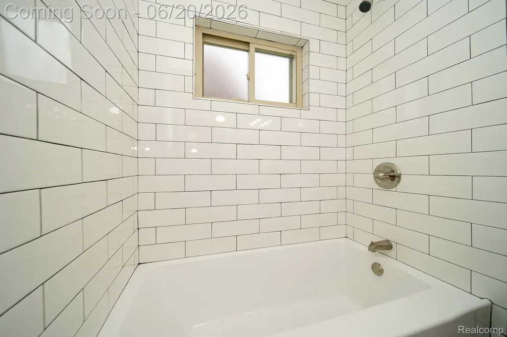 31114 Balmoral Street Garden City City MI 48135