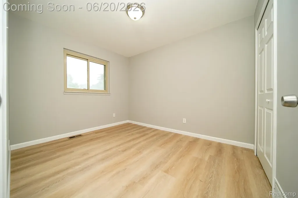 31114 Balmoral Street Garden City City MI 48135