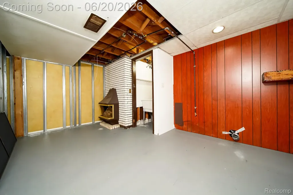 31114 Balmoral Street Garden City City MI 48135