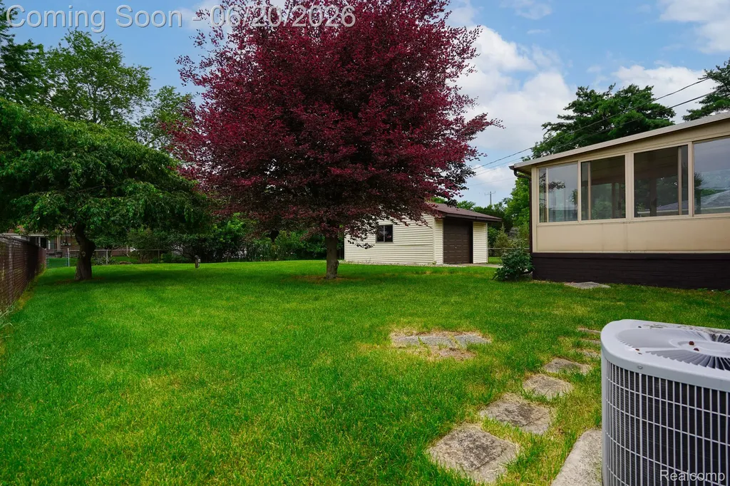 31114 Balmoral Street Garden City City MI 48135