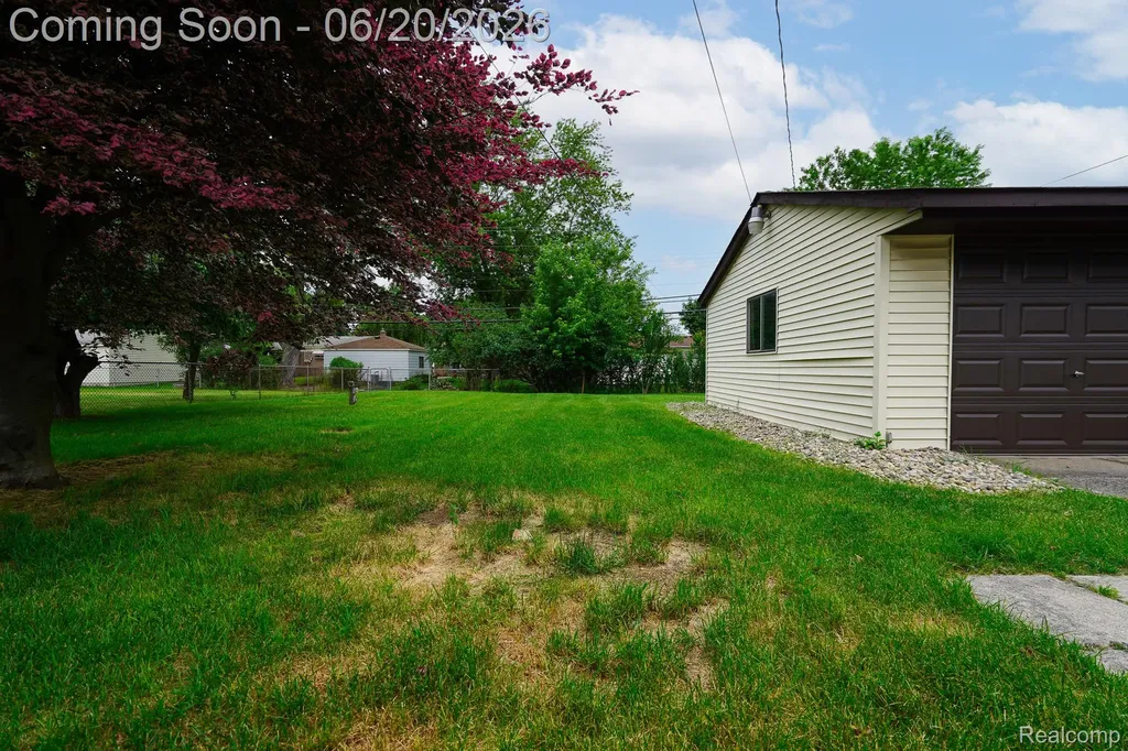 31114 Balmoral Street Garden City City MI 48135