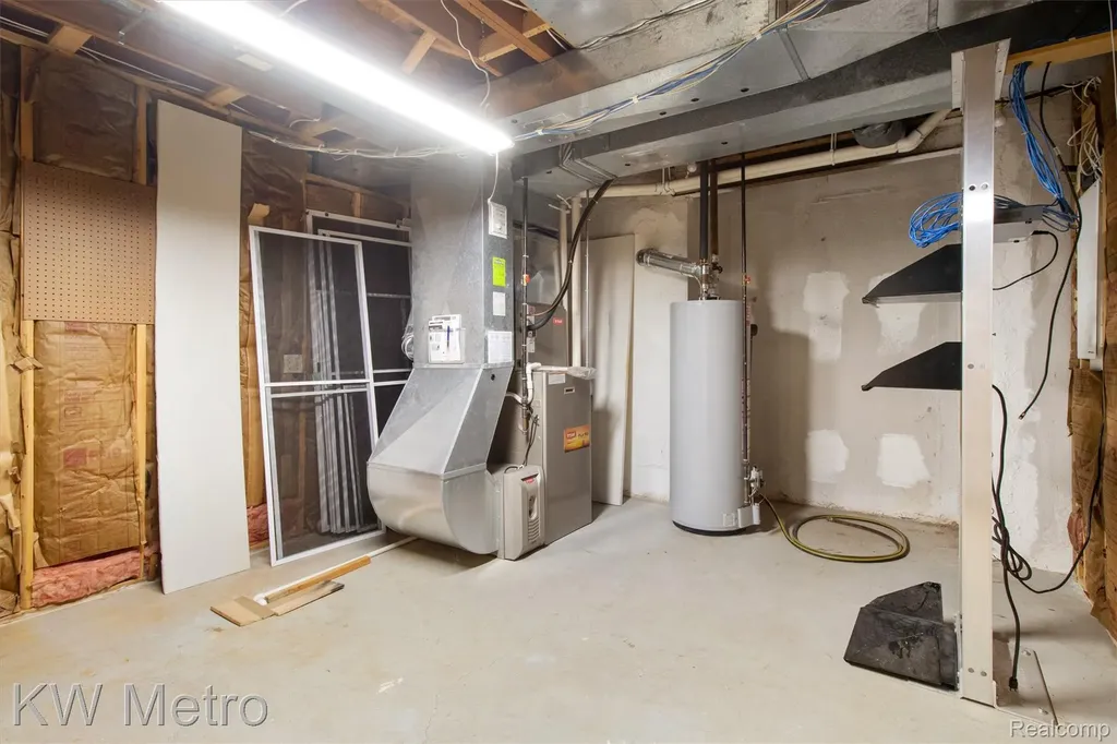 34721 Pembroke Avenue Livonia City MI 48152