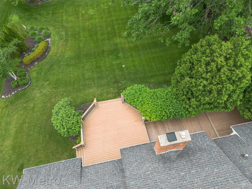 34721 Pembroke Avenue Livonia City MI 48152