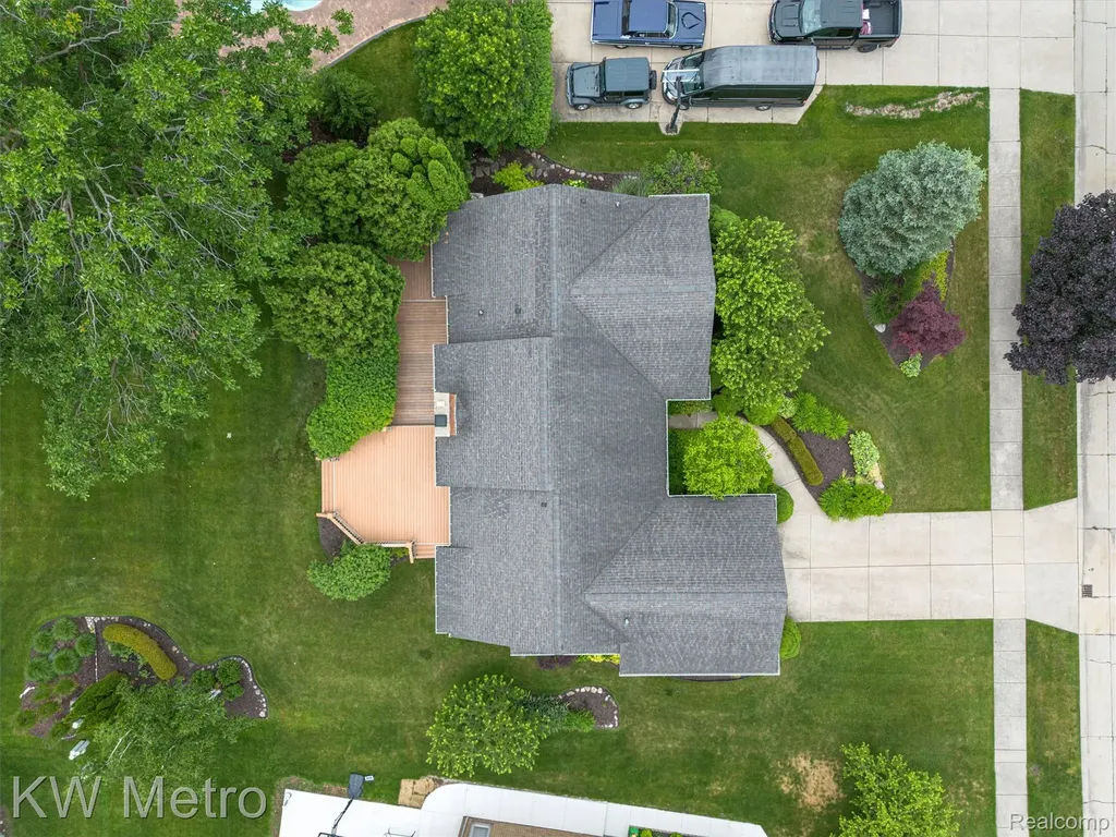 34721 Pembroke Avenue Livonia City MI 48152