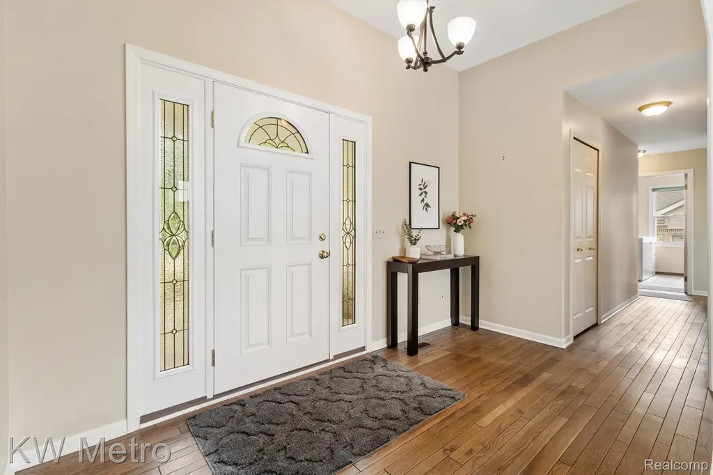 34721 Pembroke Avenue Livonia City MI 48152