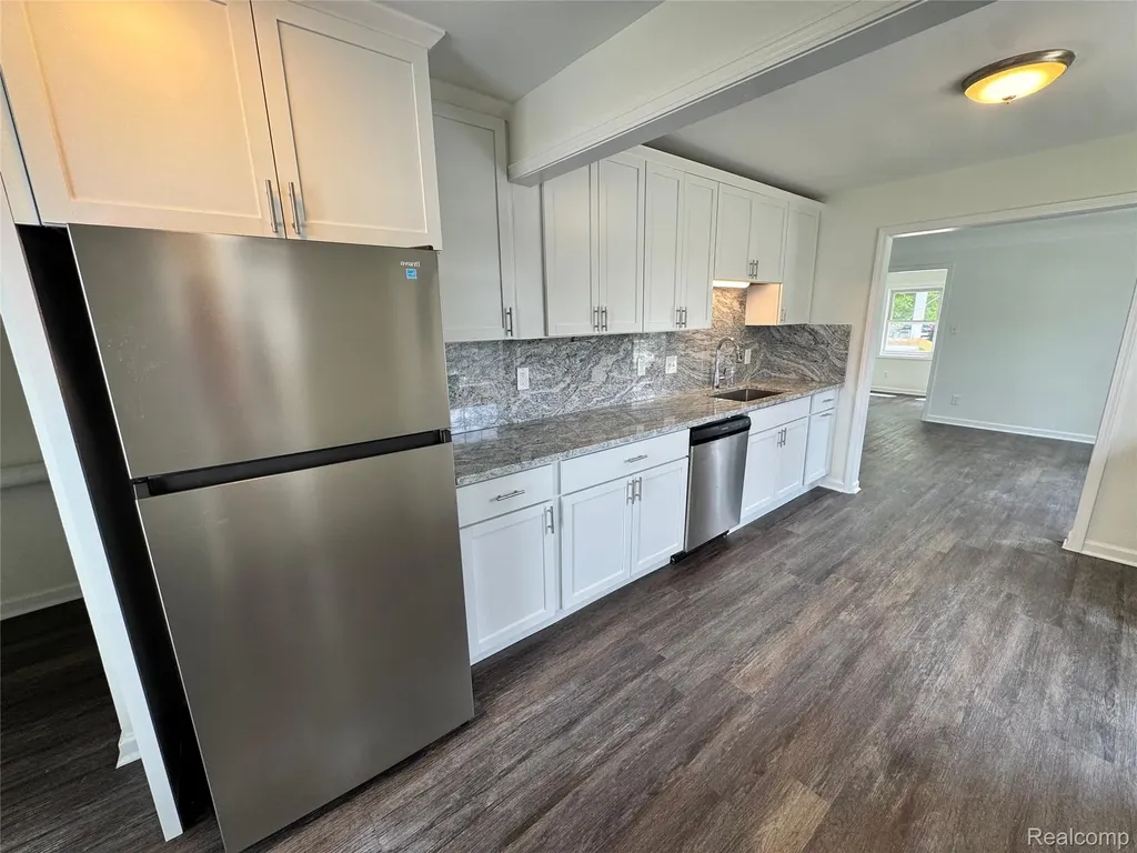 30769 Brush Street Madison Heights City MI 48071
