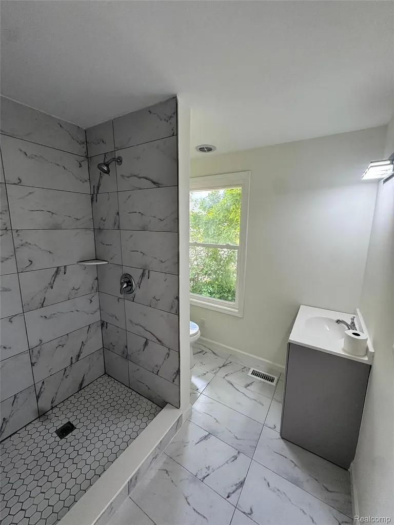 30769 Brush Street Madison Heights City MI 48071