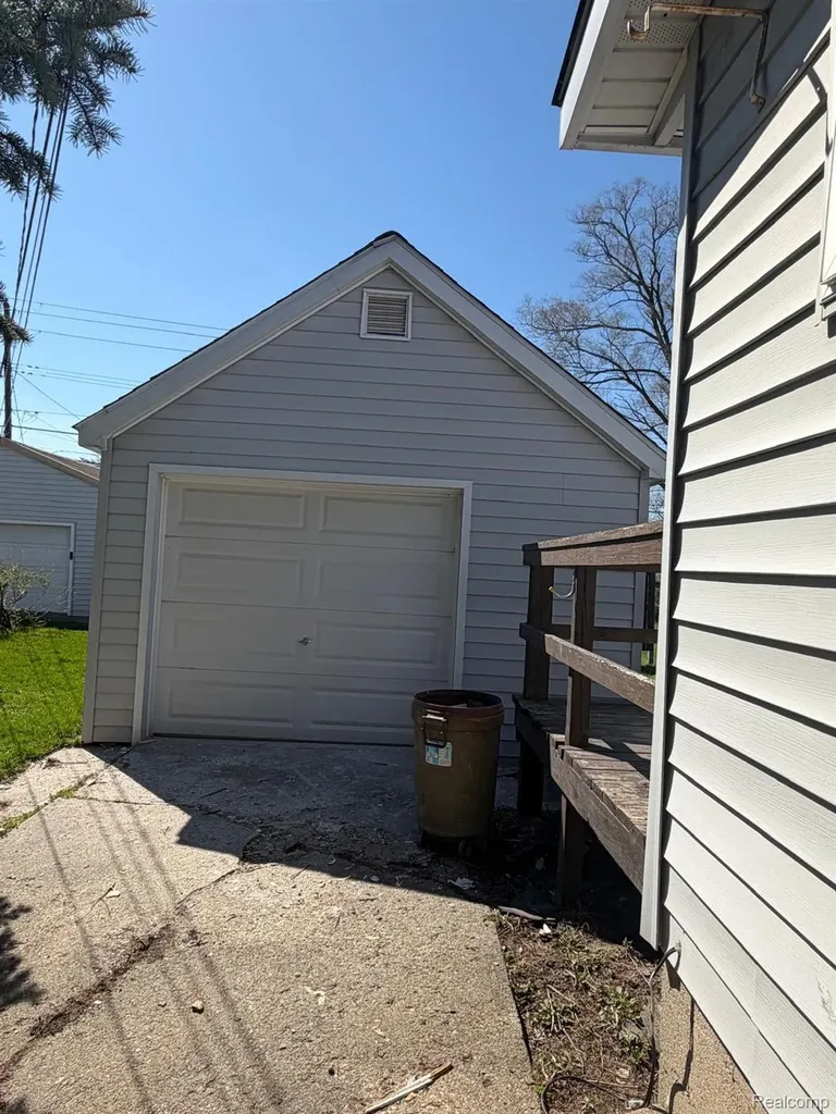 30769 Brush Street Madison Heights City MI 48071