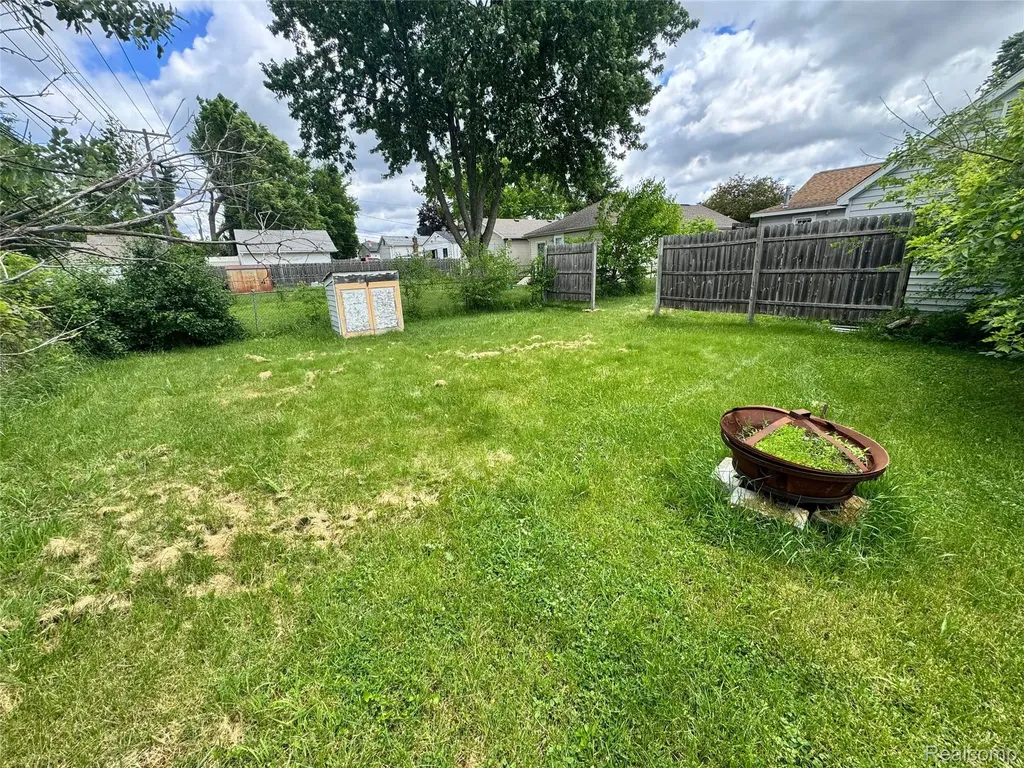 30769 Brush Street Madison Heights City MI 48071