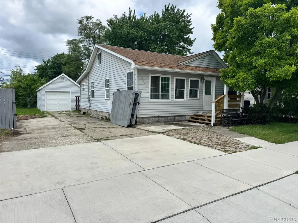 30769 Brush Street Madison Heights City MI 48071