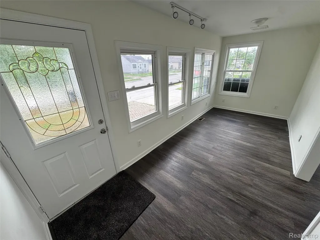 30769 Brush Street Madison Heights City MI 48071