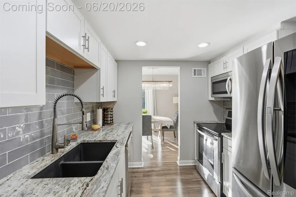 1120 Washington Circle Northville City MI 48167