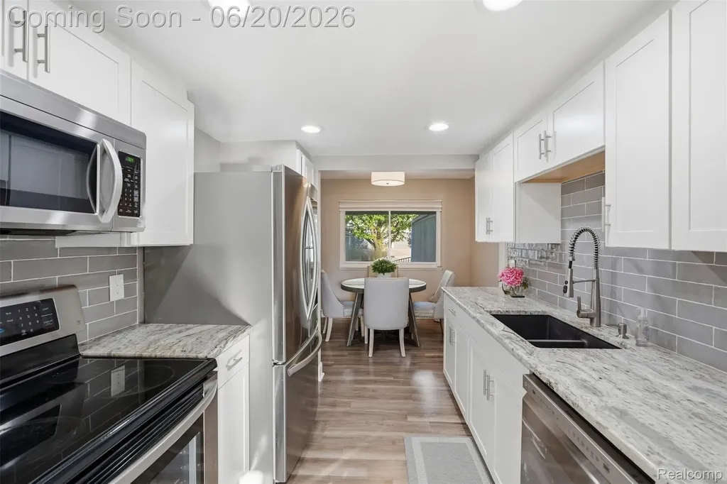 1120 Washington Circle Northville City MI 48167